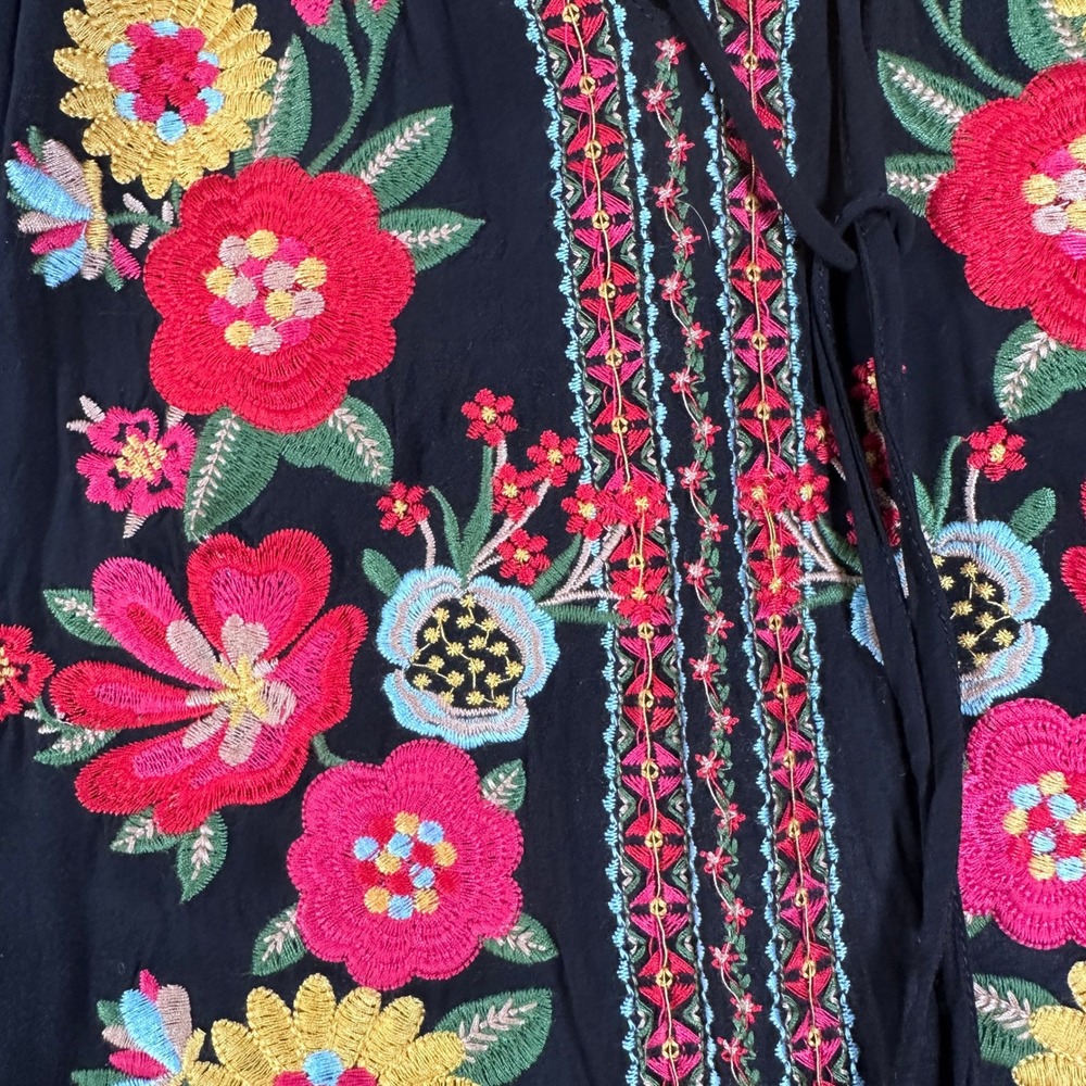 Savanna‎ Jane Floral Embroidered Top Tank Southwestern Black 2X Bohemain - Picture 6 of 7